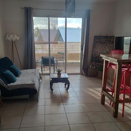 شقة Location Saisonniere Meublee F2 St Leu Face Ocean A 1 Min Plage سان لوي المظهر الخارجي الصورة